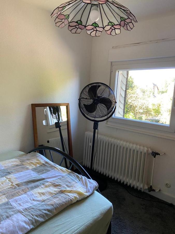 دوسلدورف Privates Appartment Ferienwohnung Im Einfamilienhaus المظهر الخارجي الصورة